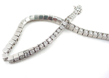 画像をギャラリービューアに読み込む, Luxurious 5.00 Ct. Natural Diamond Platinum Straight Line Tennis Bracelet
