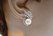 Load image into Gallery viewer, Vintage Diamond Pearl Spray Feather Clip Drop Earrings
