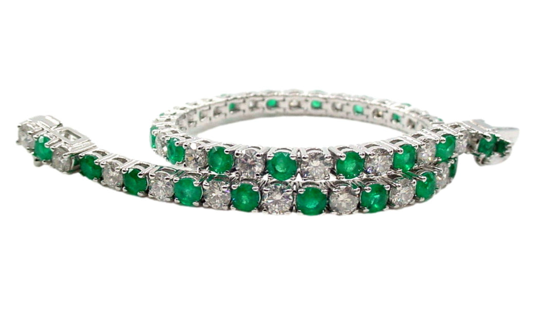 Lovely Emerald 3.50 Ct Diamond Emerald Line Strap Tennis Bracelet