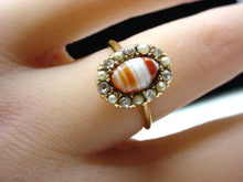 Carica l&#39;immagine nel visualizzatore di Gallery, Rare Antique Banded Agate Pearl Diamond 18k Yellow Gold Ring
