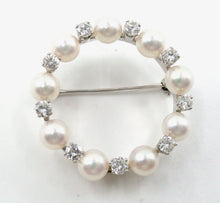 Load image into Gallery viewer, Vintage 1.00 Ct Natural Mined Diamond Pearl Circle Wreath 14k Gold Brooch
