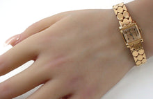 Charger l&#39;image dans la galerie, Handsome Brick Motif 1940&#39;s 14k Rose Gold Bracelet Watch
