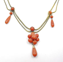 Charger l&#39;image dans la galerie, Handsome Victorian Coral Draped 14k Gold Collar Necklace
