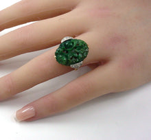 Charger l&#39;image dans la galerie, Handsome 14k Gold Cocktail Ring--Art Deco Carved Jade Diamond
