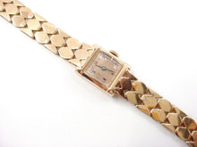 Charger l&#39;image dans la galerie, Handsome Brick Motif 1940&#39;s 14k Rose Gold Bracelet Watch
