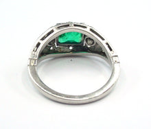 Charger l&#39;image dans la galerie, Art Deco Emerald Diamond Platinum Engagement Cocktail Dinner Ring
