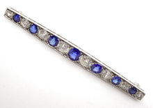 Charger l&#39;image dans la galerie, Luminous Art Deco Platinum Diamond Sapphire Brooch Bar Pin
