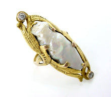 Charger l&#39;image dans la galerie, Lyrical and Lovely River Pearl Art Nouveau Diamond Yellow Gold Ring
