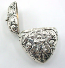 Charger l&#39;image dans la galerie, Antique Sterling Heart Locket Vinaigrette Pendant Match Holder -French?
