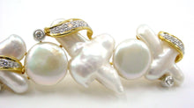 Charger l&#39;image dans la galerie, Kai-Yin Lo Freshwater Pearl and Diamond Pendant-Brooch
