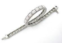 Charger l&#39;image dans la galerie, Iconic Art Deco Platinum 4.00 Ct. Diamond Straight Line Tennis Bracelet
