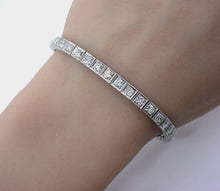 Charger l&#39;image dans la galerie, Iconic Art Deco Platinum 4.00 Ct. Diamond Straight Line Tennis Bracelet
