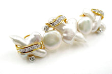 Charger l&#39;image dans la galerie, Kai-Yin Lo Freshwater Pearl and Diamond Pendant-Brooch
